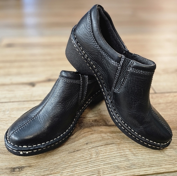 Eastland Amore Slip On Comfort Clogs Black Leather Women's‎ 6.5M New - Picture 1 of 9
